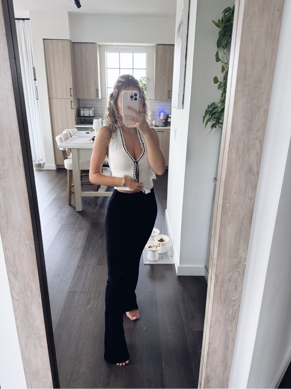 Forever 21 Black Ribbed Flare Pant (Size XS)